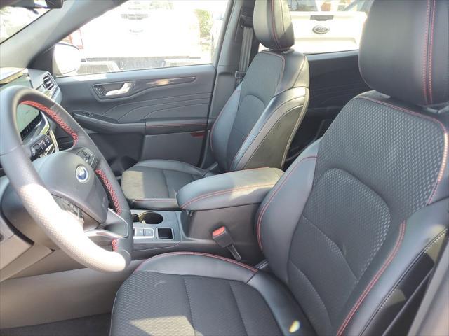 new 2025 Ford Escape car, priced at $29,750