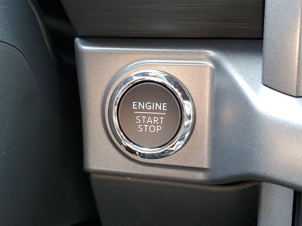 new 2025 Ford F-150 car, priced at $52,885