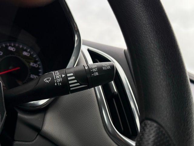 used 2020 Chevrolet Equinox car, priced at $10,000