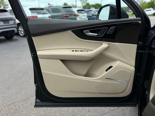 used 2018 Audi Q7 car, priced at $16,250