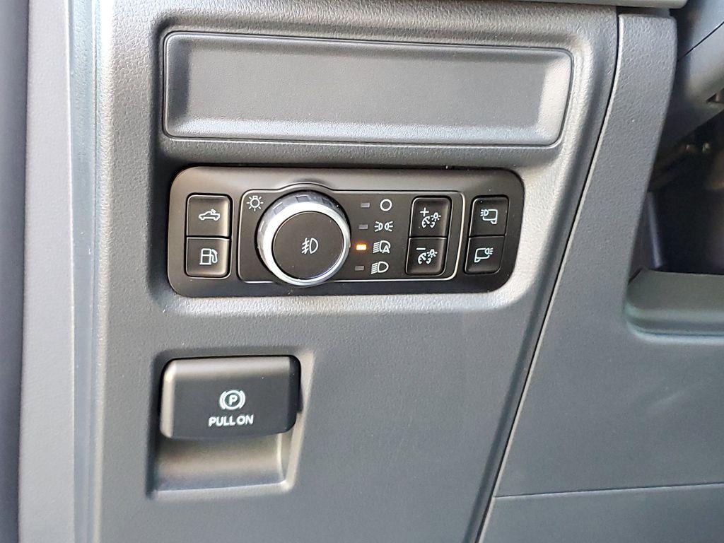 new 2025 Ford F-150 car, priced at $51,729