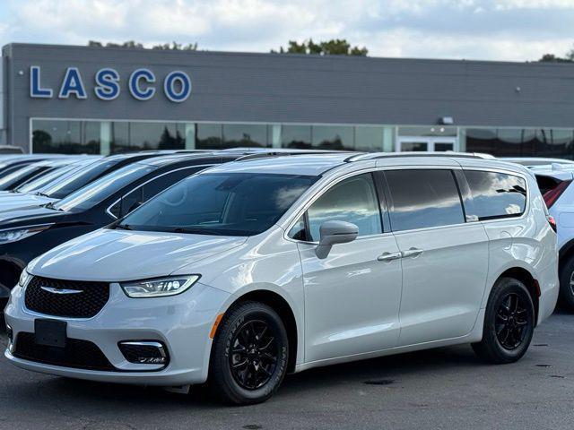 used 2021 Chrysler Pacifica car, priced at $19,500