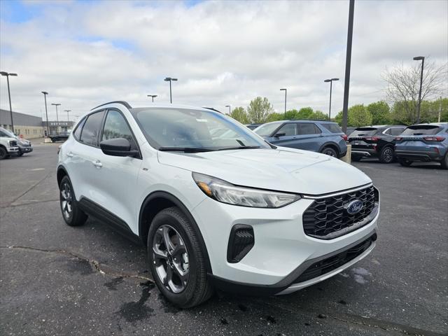 new 2025 Ford Escape car, priced at $30,200