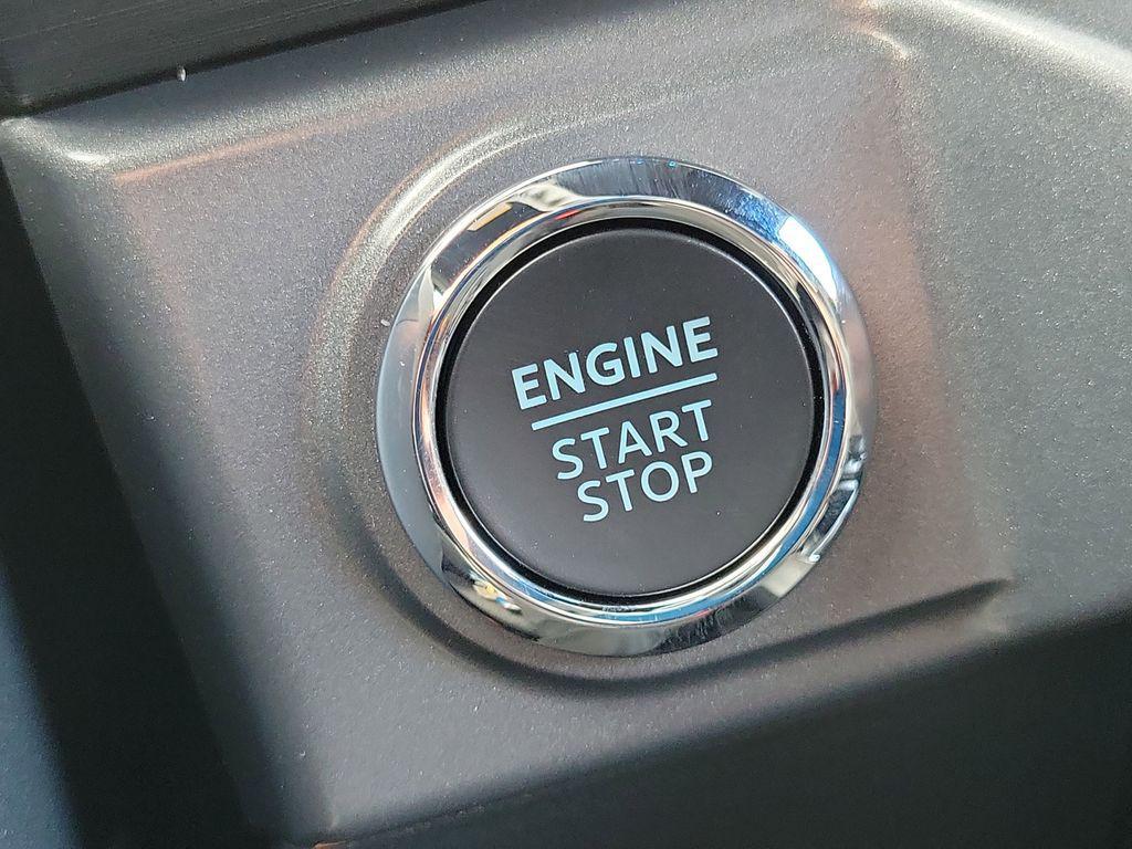 new 2025 Ford F-150 car, priced at $52,081