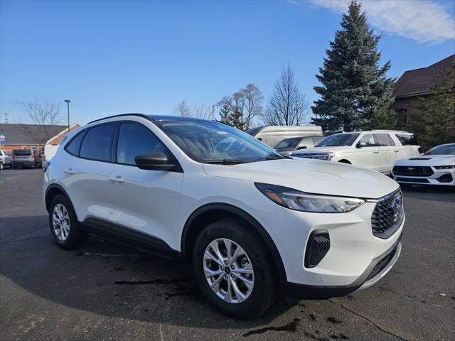new 2025 Ford Escape car, priced at $30,136