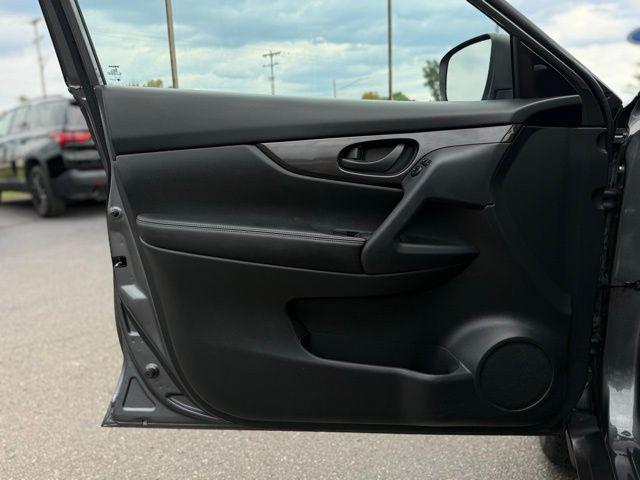 used 2019 Nissan Rogue car, priced at $17,000