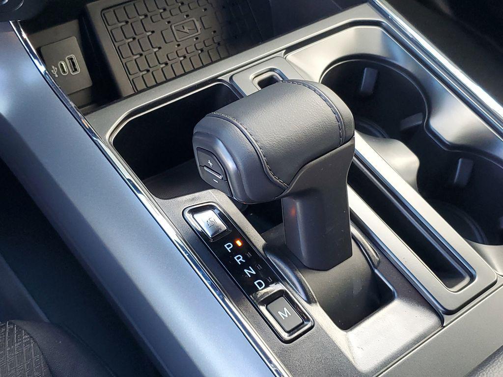 new 2025 Ford F-150 car, priced at $52,513