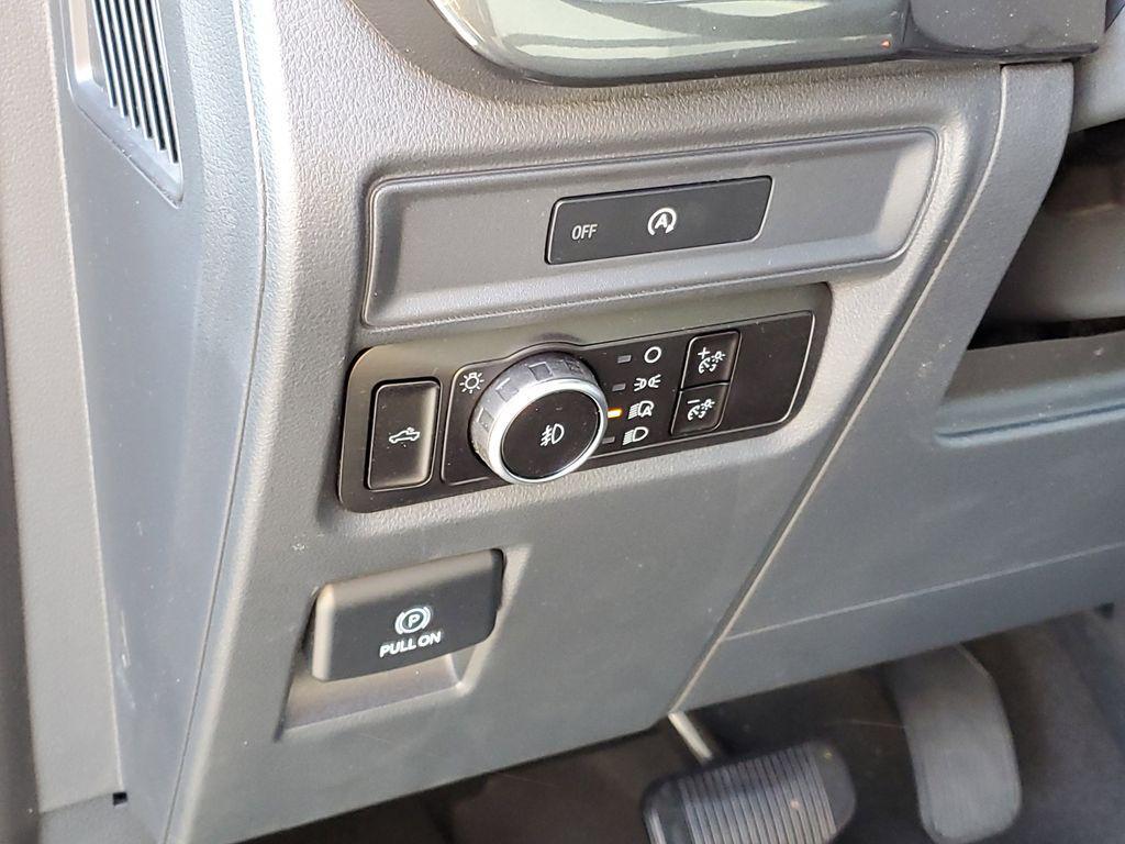new 2025 Ford F-150 car, priced at $45,000