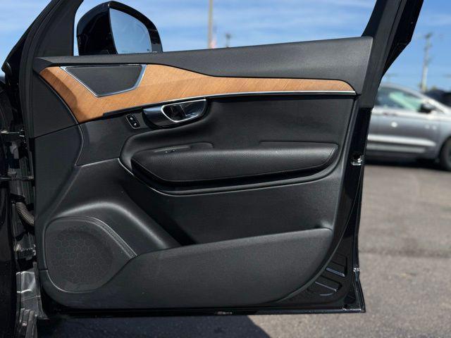 used 2022 Volvo XC90 car, priced at $27,500