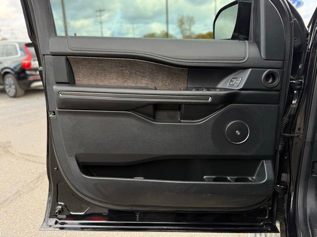 used 2021 Ford Expedition car, priced at $36,500
