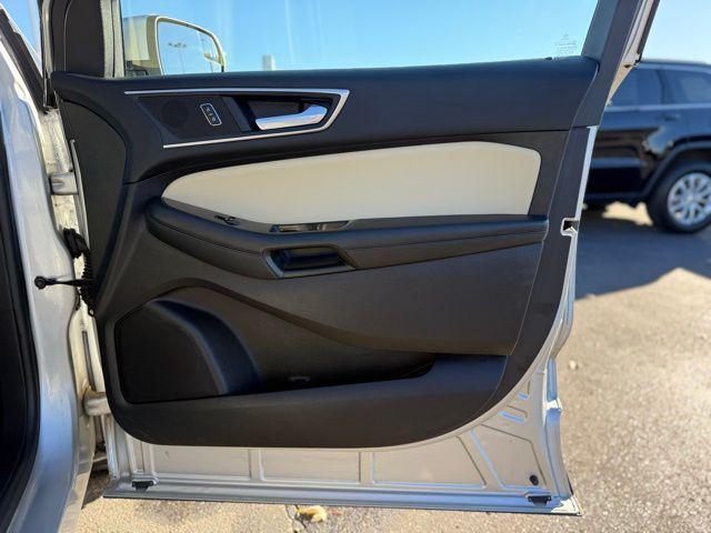 used 2017 Ford Edge car, priced at $14,000