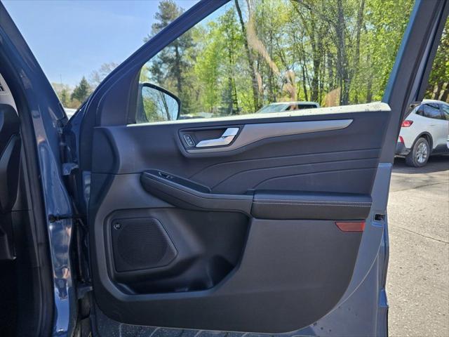 new 2025 Ford Escape car, priced at $28,750