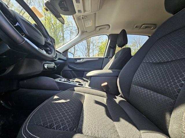 new 2025 Ford Escape car, priced at $28,750