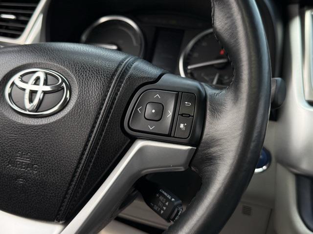 used 2014 Toyota Highlander Hybrid car, priced at $23,000
