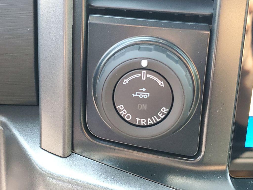 new 2025 Ford F-150 car, priced at $55,000