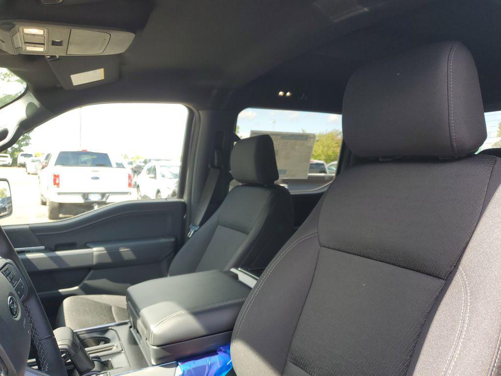 new 2025 Ford F-150 car, priced at $51,229