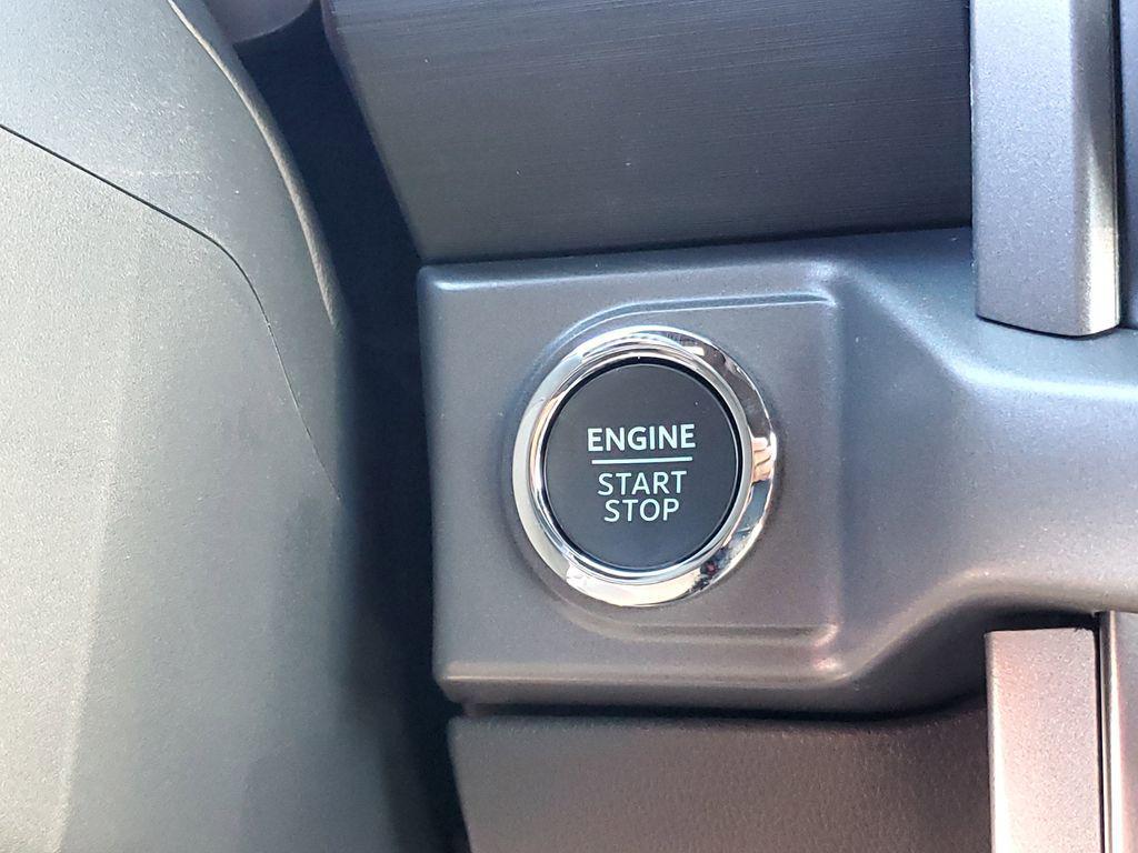 new 2025 Ford F-150 car, priced at $52,109