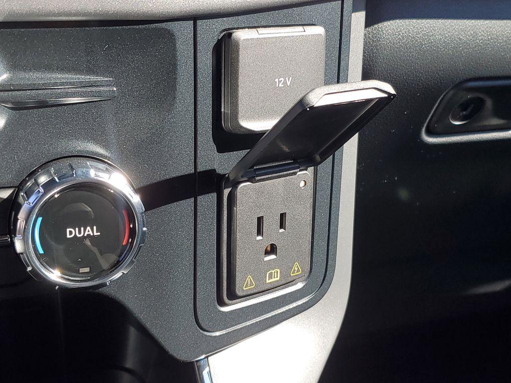 new 2025 Ford F-150 car, priced at $52,109