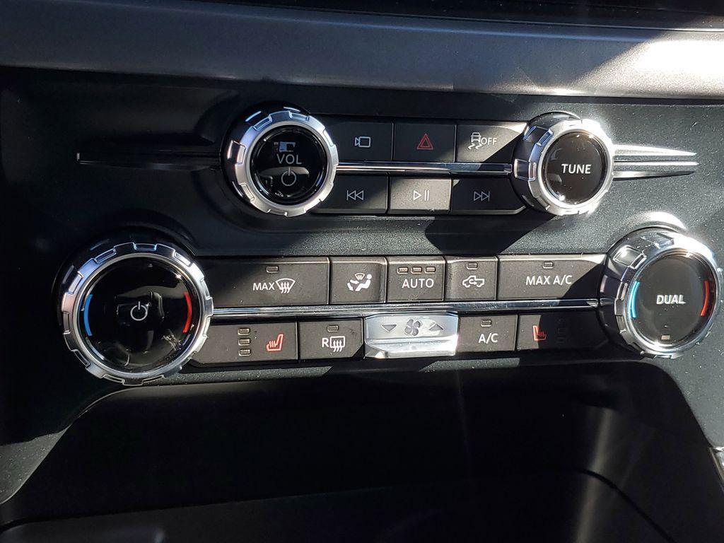 new 2025 Ford F-150 car, priced at $52,109