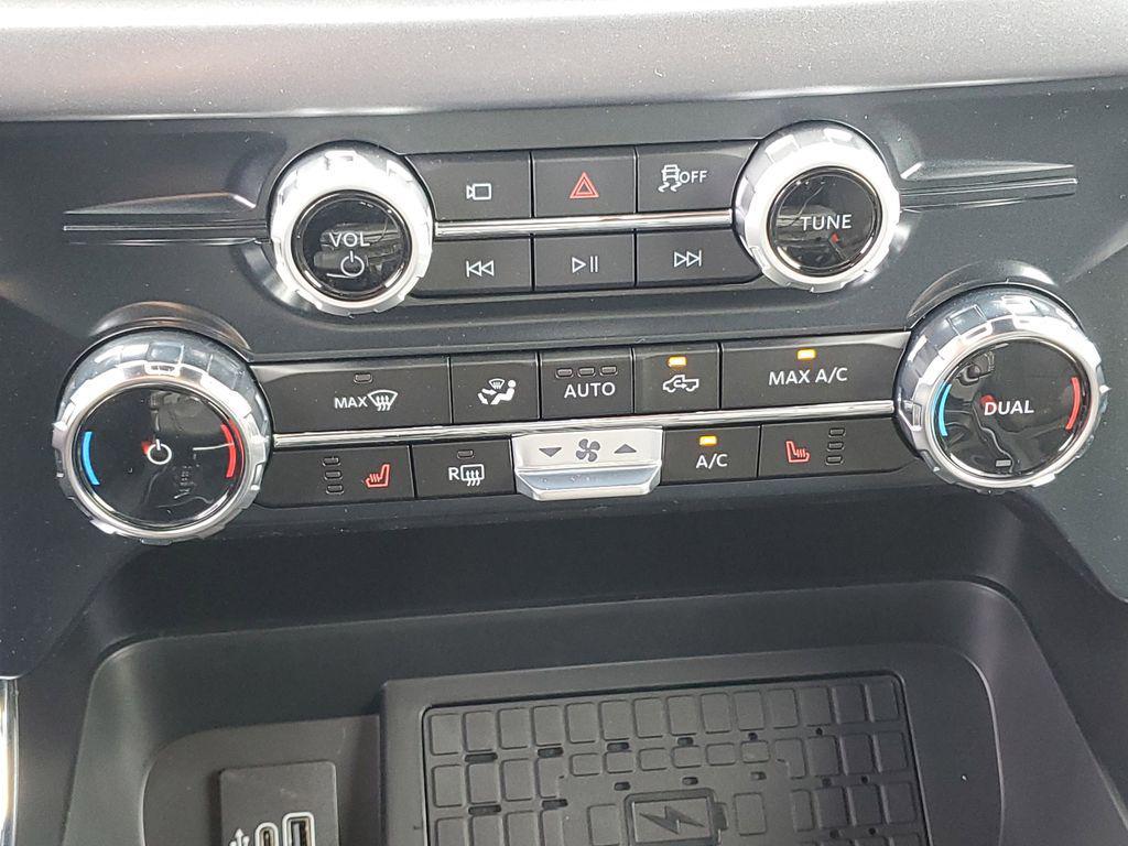 new 2025 Ford F-150 car, priced at $51,841
