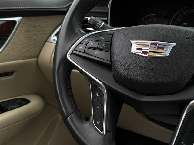 used 2017 Cadillac XT5 car, priced at $15,500
