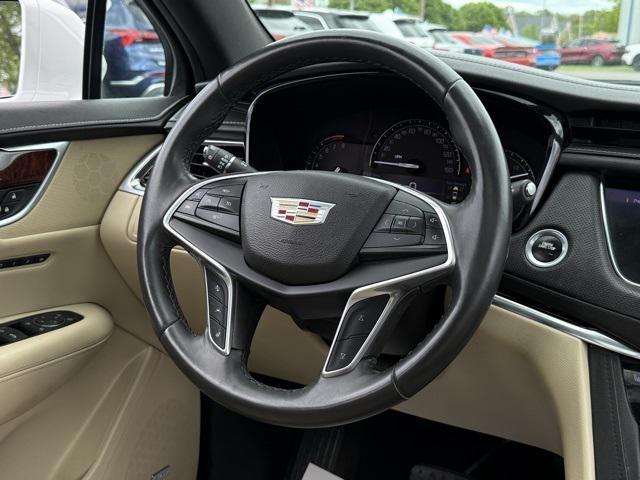 used 2017 Cadillac XT5 car, priced at $15,500