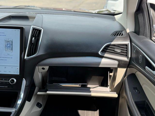 used 2021 Ford Edge car, priced at $18,000