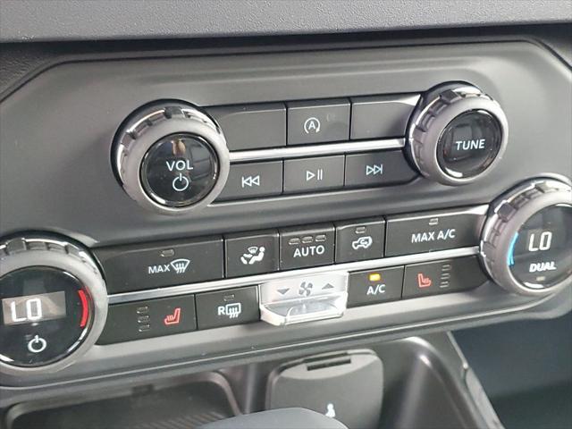 new 2025 Ford Bronco car, priced at $43,540