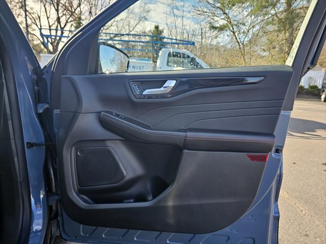 new 2025 Ford Escape car, priced at $31,389