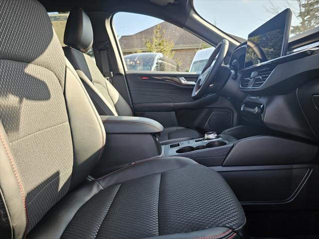 new 2025 Ford Escape car, priced at $31,389