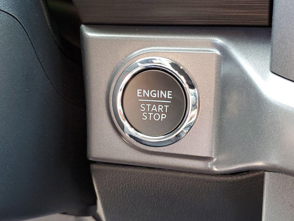new 2025 Ford F-150 car, priced at $53,438
