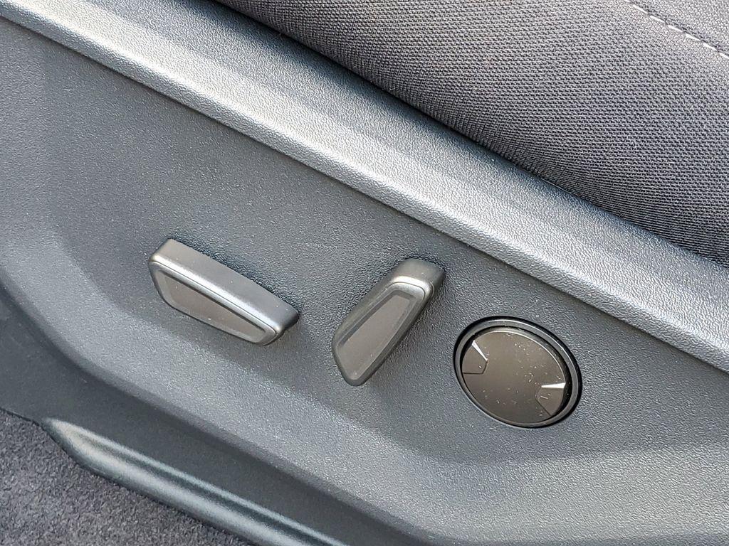 new 2025 Ford F-150 car, priced at $51,954
