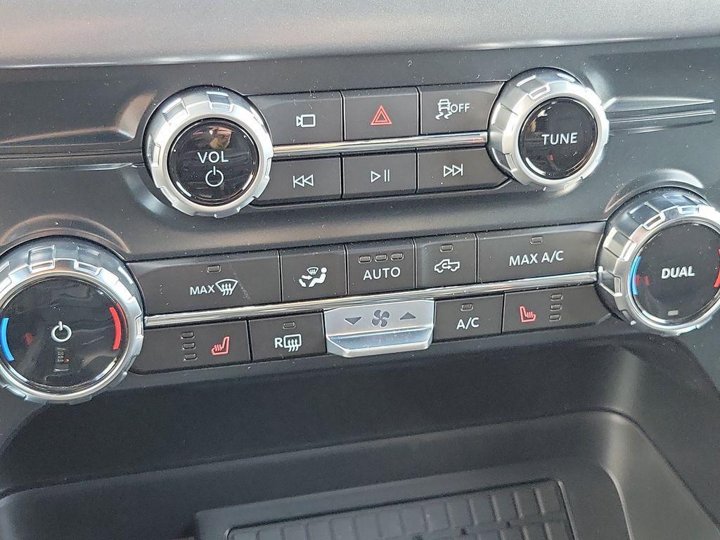 new 2025 Ford F-150 car, priced at $52,478