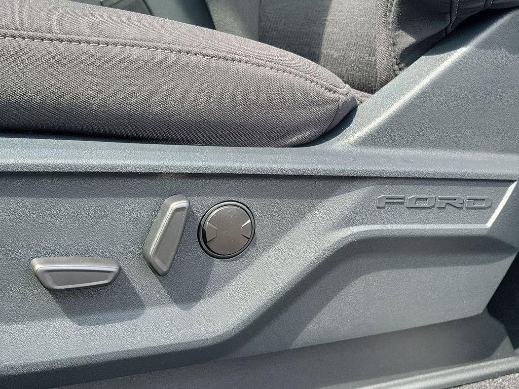 new 2025 Ford F-150 car, priced at $52,478