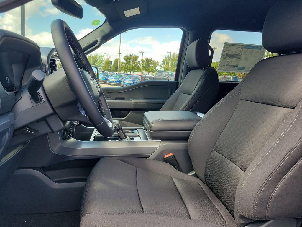 new 2025 Ford F-150 car, priced at $52,478