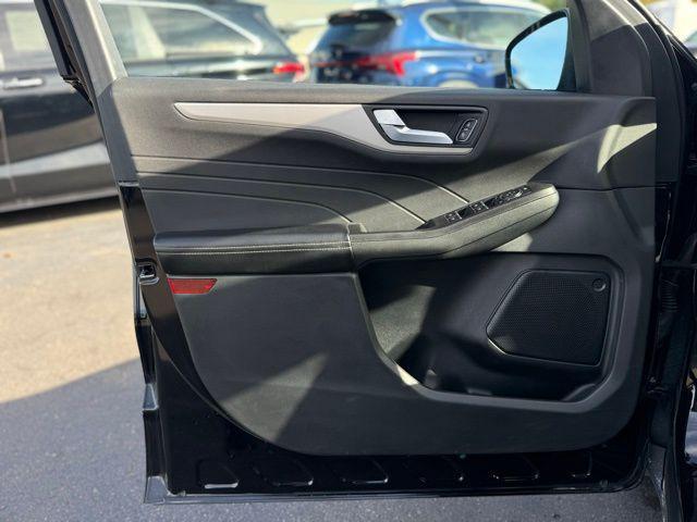 used 2021 Ford Escape car, priced at $11,000