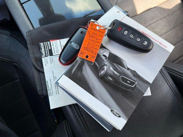 used 2015 Ford Taurus car, priced at $7,250