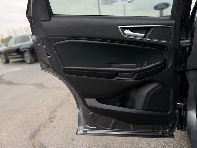 used 2021 Ford Edge car, priced at $15,500
