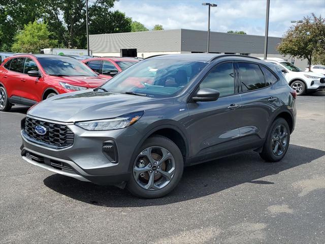 new 2025 Ford Escape car, priced at $29,950