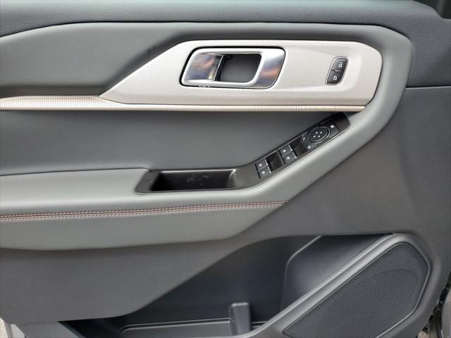 new 2025 Ford Explorer car, priced at $43,599