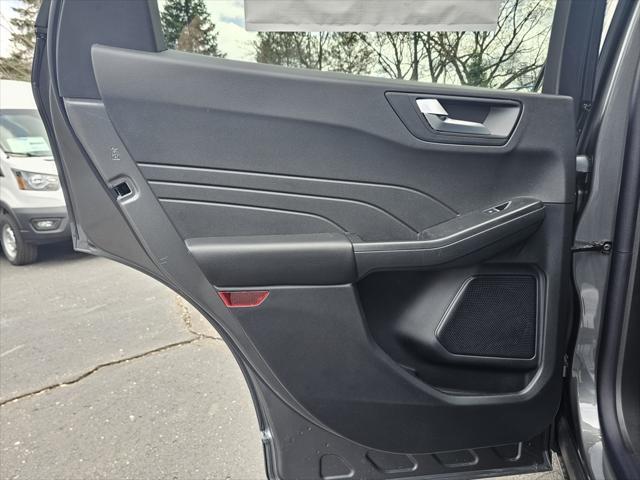 new 2025 Ford Escape car, priced at $31,201