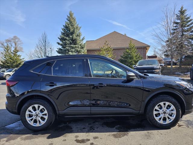 new 2025 Ford Escape car, priced at $29,500