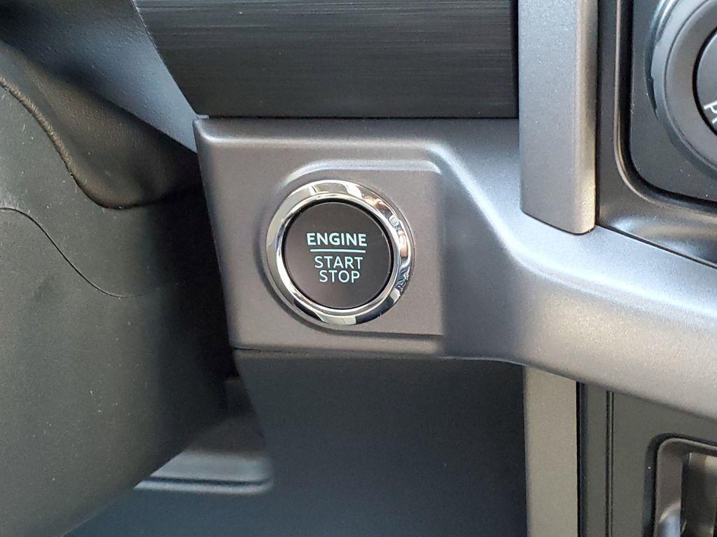 new 2025 Ford F-150 car, priced at $52,237