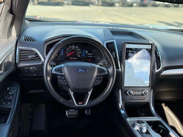 used 2022 Ford Edge car, priced at $25,000