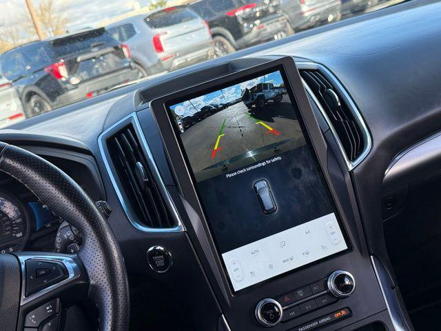 used 2022 Ford Edge car, priced at $25,000