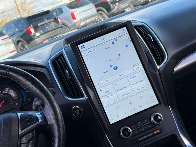 used 2022 Ford Edge car, priced at $25,000