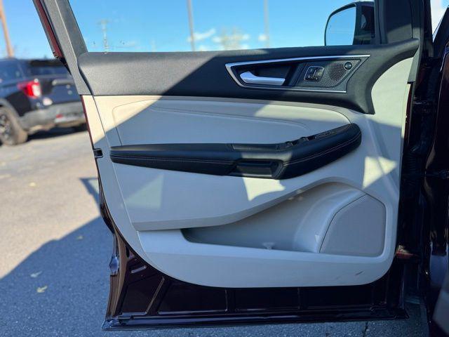 used 2024 Ford Edge car, priced at $33,500