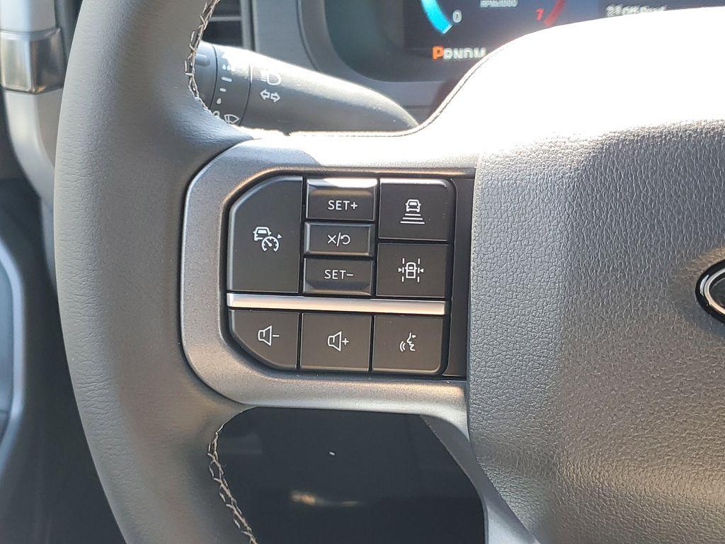 new 2025 Ford F-150 car, priced at $51,581