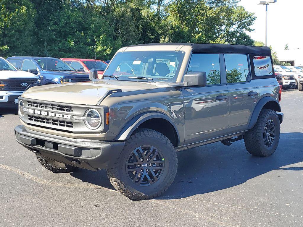 new 2025 Ford Bronco car, priced at $41,079