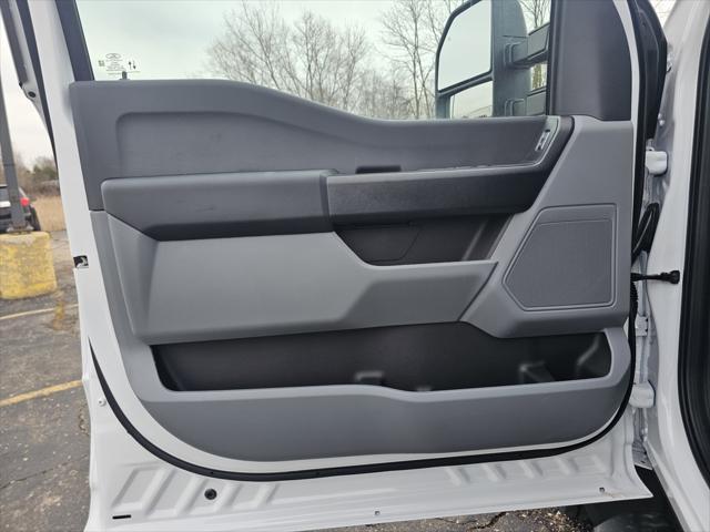 new 2025 Ford F-450 car, priced at $68,899
